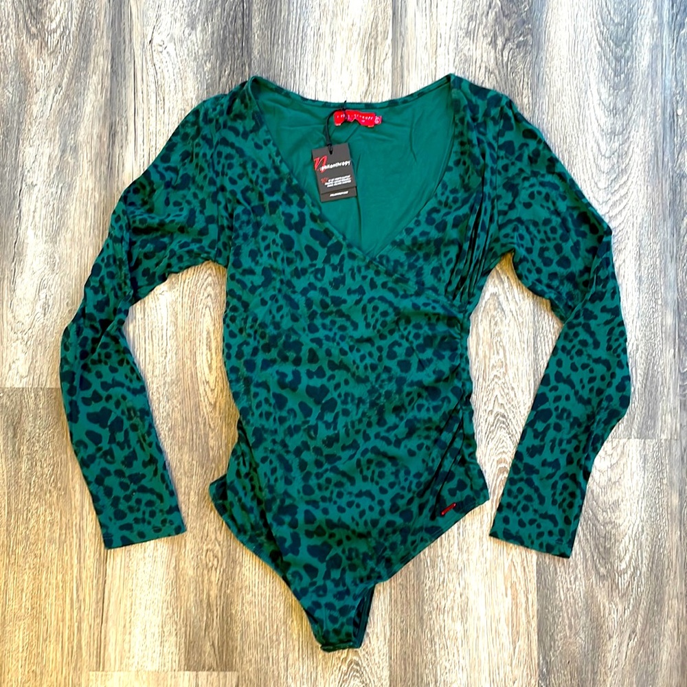 N:Philanthropy jersey bodysuit green/black leopard NWT size L